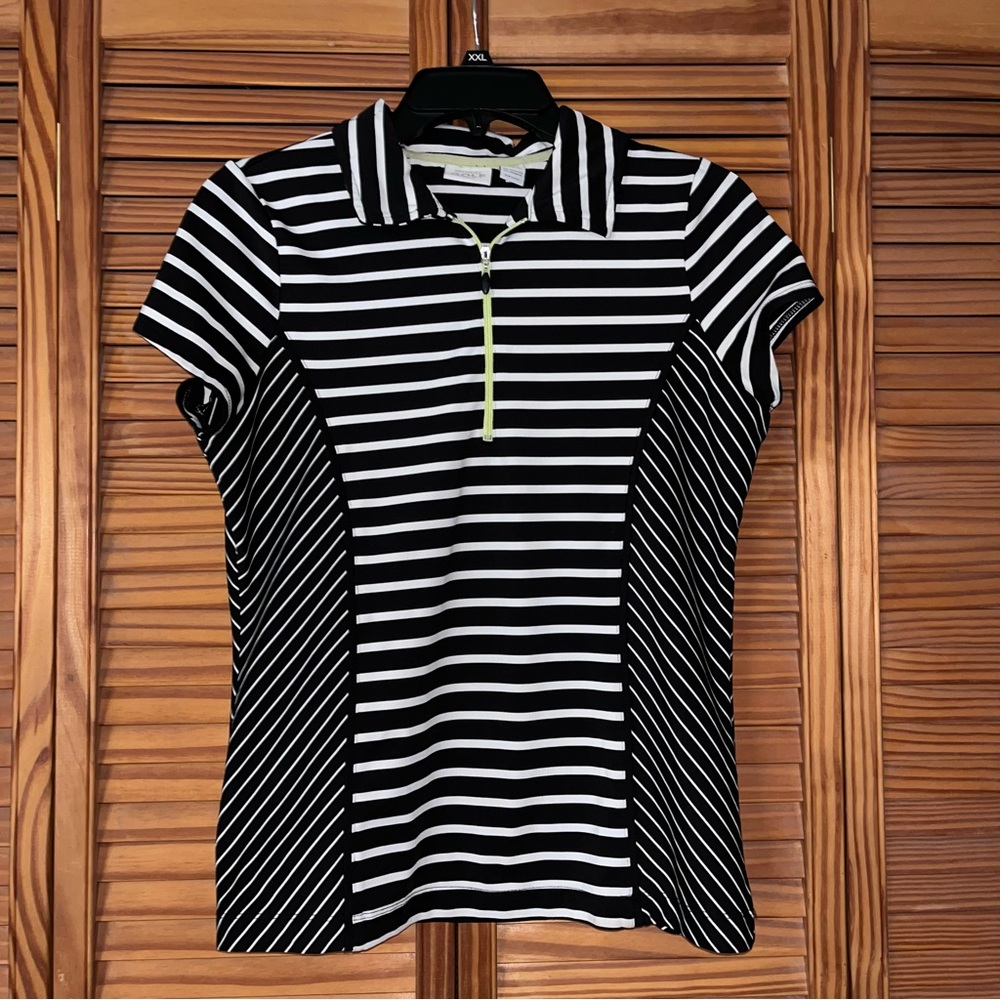 Zenergy Golf by Chico’s Black/White Short Sleeve Top‎ Chico’s Size 0, Small